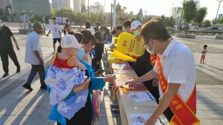 赤峰附近服裝夜市地址電話號(hào)碼-第1張圖片