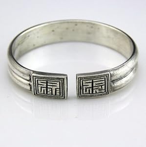 赤峰銀手鐲加工廠電話號(hào)碼-第1張圖片