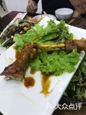 赤峰賽娜奶茶店地址電話號碼-第1張圖片