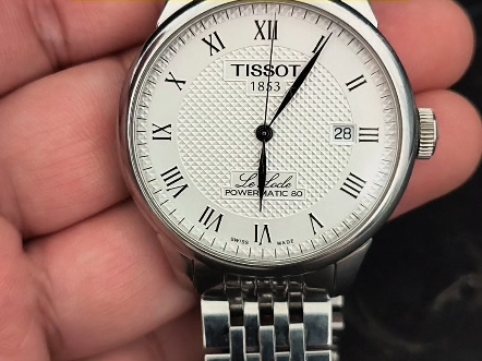 赤峰回收手表名表店電話號(hào)碼-第1張圖片