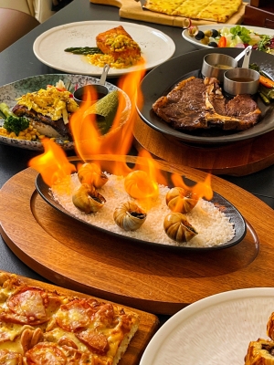 赤峰蠟燭餐廳電話地址是多少號-第1張圖片