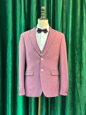 赤峰同城租西服電話多少號-第1張圖片