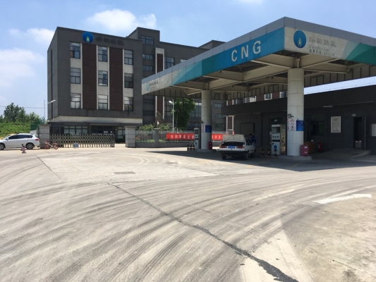 赤峰富龍?zhí)烊粴夥?wù)電話號(hào)碼-第1張圖片