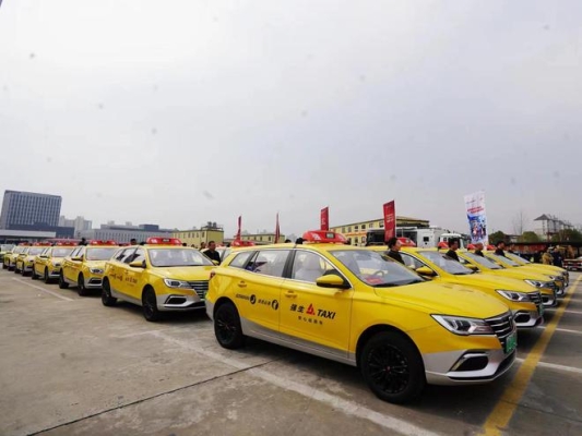 赤峰出租車轉(zhuǎn)租公司電話號(hào)碼-第1張圖片