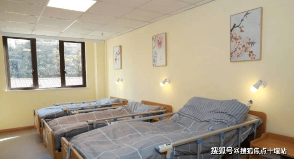 赤峰金賽旅館地址電話號碼查詢-第1張圖片