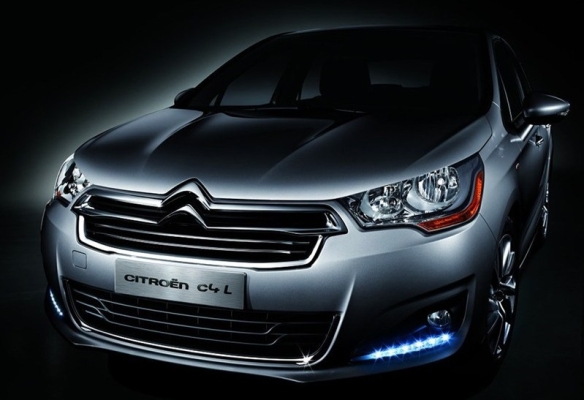 赤峰汽車貼紙廠家電話號碼-第1張圖片