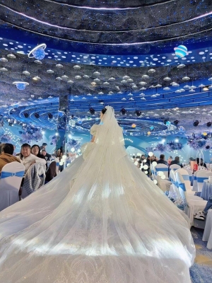 赤峰租禮服大碼店電話號(hào)碼-第1張圖片