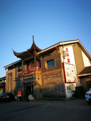 赤峰達(dá)軒酒店附近飯店電話號(hào)碼-第1張圖片