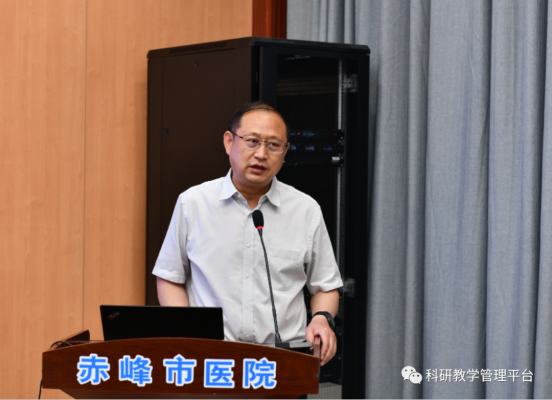 赤峰城東醫(yī)院電話多少啊-第1張圖片