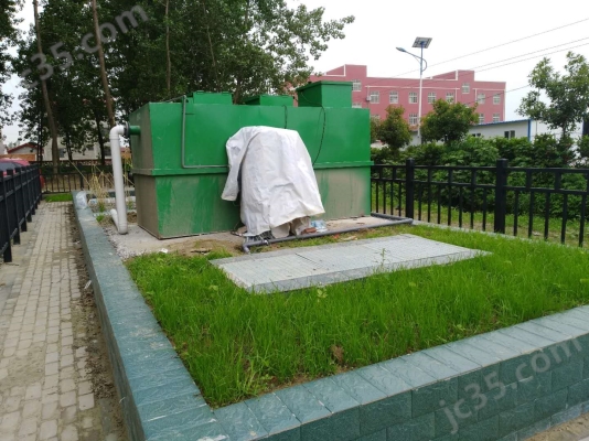 赤峰汽車濺污水舉報(bào)電話是多少-第1張圖片