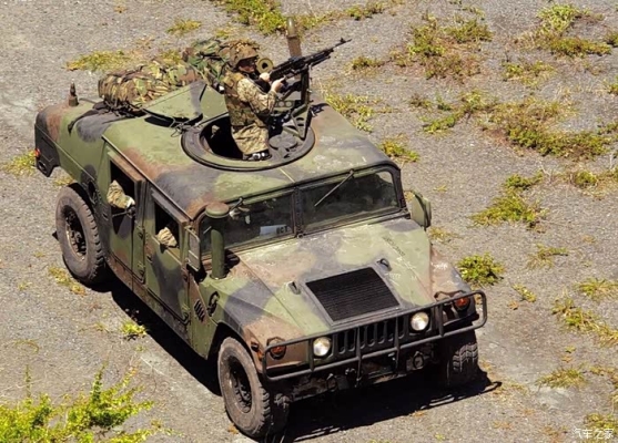 赤峰悍馬車隊(duì)電話多少號(hào)-第1張圖片