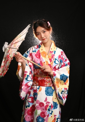 赤峰約拍模特公司電話號(hào)碼-第1張圖片