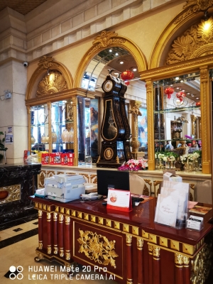 赤峰胡桃?jiàn)A酒吧電話號(hào)碼多少-第1張圖片