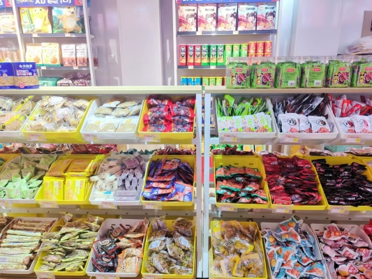 赤峰零食店-第1張圖片