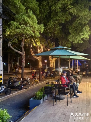 赤峰夜宵老板是誰(shuí)啊電話(huà)號(hào)碼-第1張圖片