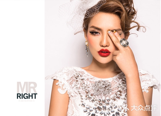 赤峰市時(shí)尚花嫁電話地址-第1張圖片