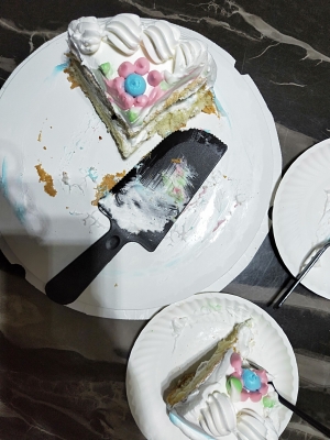 赤峰朵蘭蛋糕店電話號碼-第1張圖片