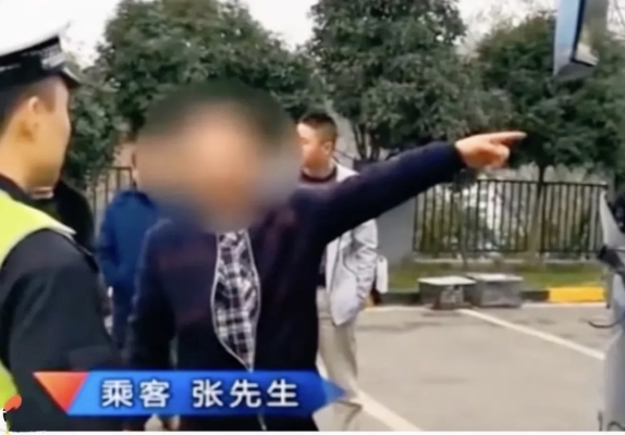 建昌到赤峰客車司機(jī)電話號(hào)碼-第1張圖片