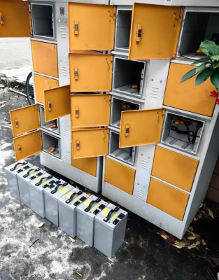 赤峰騎手換電池電話號碼是多少-第1張圖片