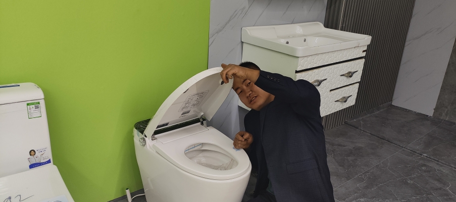 內(nèi)蒙古赤峰水暖衛(wèi)浴電話號碼-第1張圖片