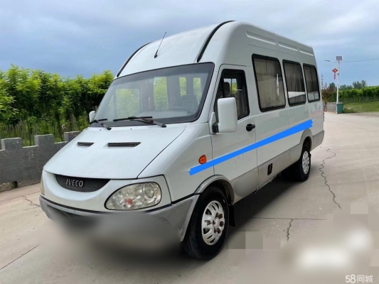 赤峰租車(chē)?yán)涬娫捠嵌嗌偬?hào)-第1張圖片