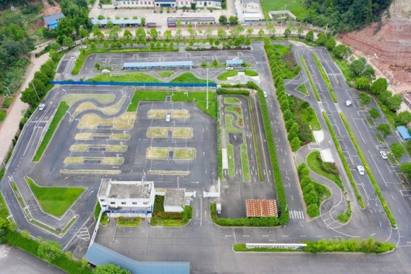 赤峰駕校教練電話多少啊-第1張圖片