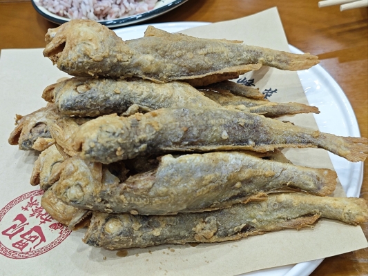 赤峰胡同里家常菜店電話號碼-第1張圖片