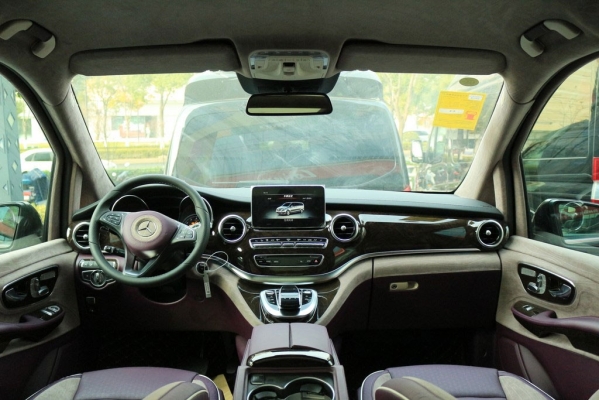 赤峰商務(wù)車(chē)改裝公司電話號(hào)碼-第1張圖片