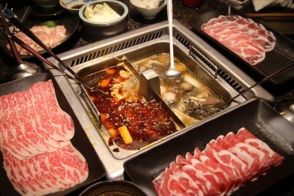 赤峰萬(wàn)悅城海底撈電話號(hào)碼-第1張圖片