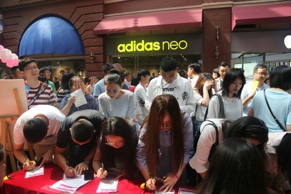 赤峰紅山萬達(dá)相親電話號(hào)碼-第1張圖片