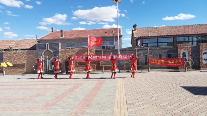 赤峰紅廟子鎮(zhèn)婚禮酒店電話(huà)號(hào)碼-第1張圖片