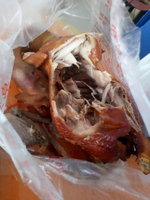 內(nèi)蒙卓資山熏雞-第1張圖片