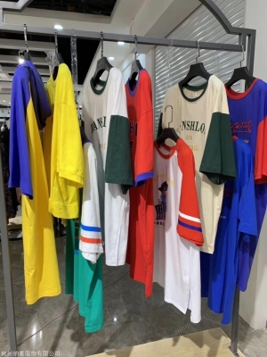 赤峰申泰皮草城電話-第1張圖片