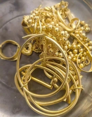 赤峰小郭黃金回收店電話號(hào)碼-第1張圖片