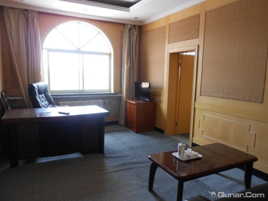 赤峰圍場(chǎng)糧貿(mào)公司電話地址是多少-第1張圖片