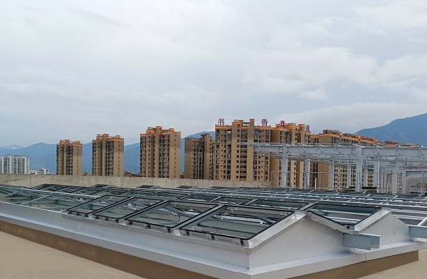 赤峰排煙窗廠家聯(lián)系電話號碼-第1張圖片