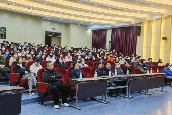 赤峰錦泉酒業(yè)招聘電話號碼-第1張圖片