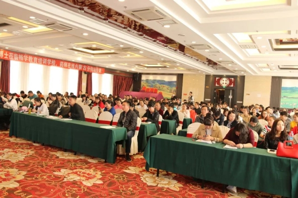 赤峰暢學(xué)教育咨詢電話號碼-第1張圖片