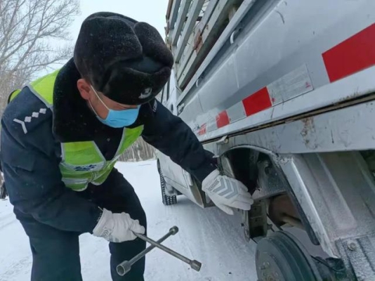 赤峰市翁旗大隊(duì)電話是多少-第1張圖片