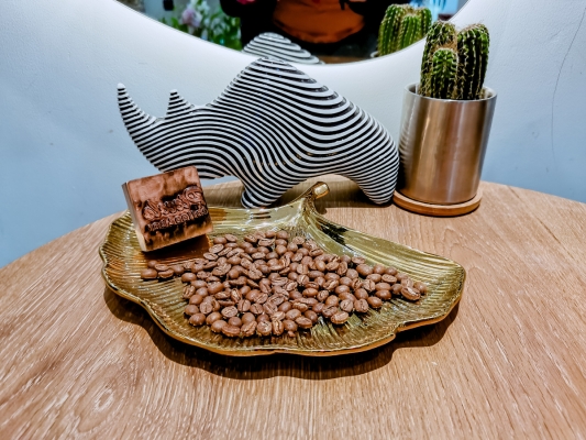 赤峰鐵南咖啡店電話號(hào)碼-第1張圖片