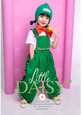 赤峰服飾拍照工作室電話號(hào)碼-第1張圖片