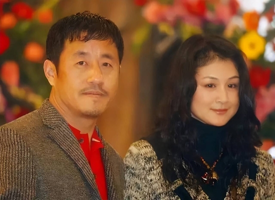 赤峰邊做邊給老公打電話(huà)-第1張圖片