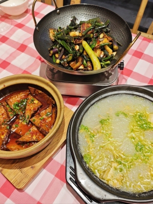 赤峰砂鍋小炒菜地址電話號碼-第1張圖片