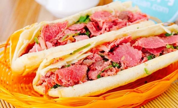 赤峰驢肉酒店地址電話號(hào)碼查詢-第1張圖片