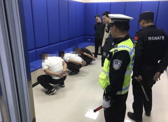 赤峰喀喇沁汽車租賃電話號(hào)碼-第1張圖片