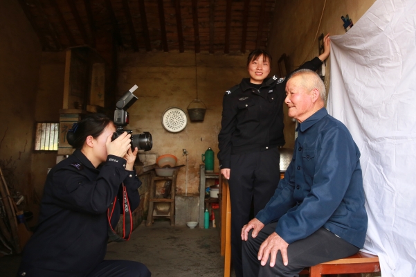 赤峰松山區(qū)跑腿公司電話號(hào)碼-第1張圖片