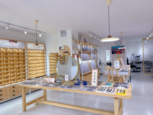 小愛體驗(yàn)館赤峰店電話號碼-第1張圖片