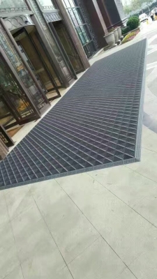 赤峰床邊地毯批發(fā)電話號碼-第1張圖片