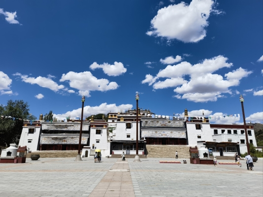 赤峰五木造型彩虹店電話號(hào)碼-第1張圖片