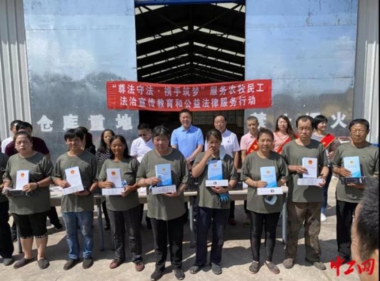 赤峰公益剪發(fā)電話是多少號-第1張圖片